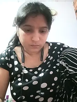 aliya-jaan71 online show from April 2026 12:53:02 PM