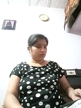 aliya-jaan71 online show from May 2026 12:39:01 PM
