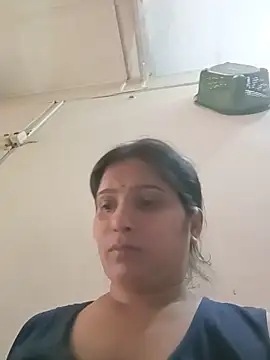 aliya-jaan71 online show from May 2026 07:04:02 AM