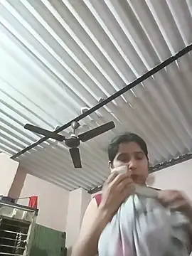 aliya-jaan71 online show from June 2026 04:38:01 PM