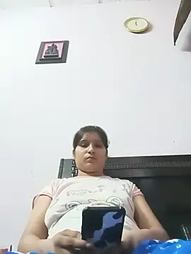 aliya-jaan71 online show from June 2026 06:29:01 PM