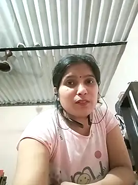 aliya-jaan71 online show from April 2026 05:05:02 PM