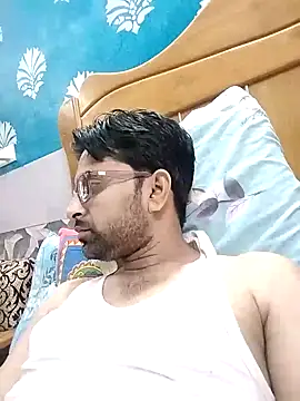 mohsin99272 online show from October 2025 04:31:02 PM