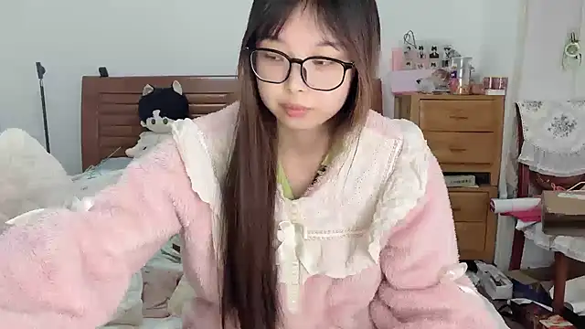 Akong11 online show from December 2025 03:19:02 AM