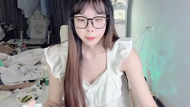 Snapshot of Akong11 chatting on July 2026 03:03:02 PM Akong11 online show from July 2026 03:03:02 PM