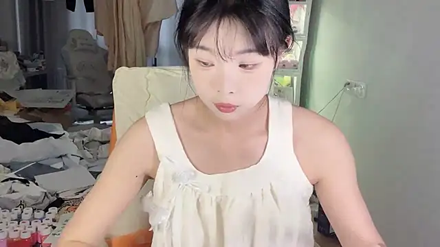 Snapshot of Akong11 chatting on June 2026 05:05:01 AM Akong11 online show from June 2026 05:05:01 AM
