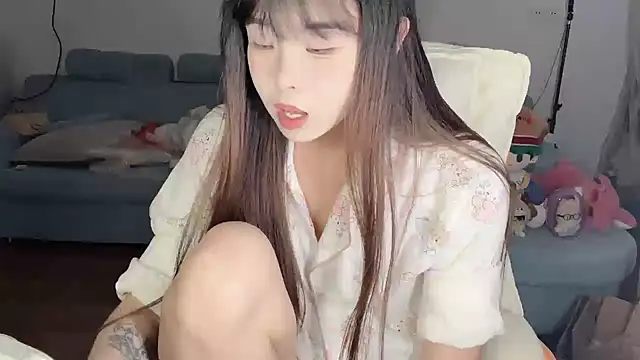 Akong11 online show from May 2026 05:21:02 PM