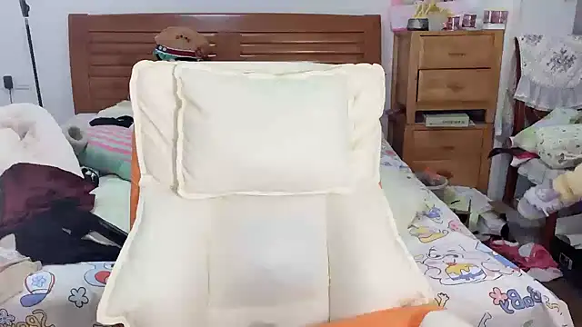 Akong11 online show from November 2025 11:21:01 PM