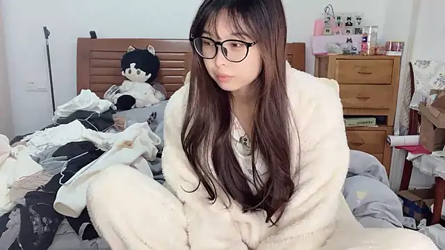 Akong11 online show from November 2025 02:44:02 AM