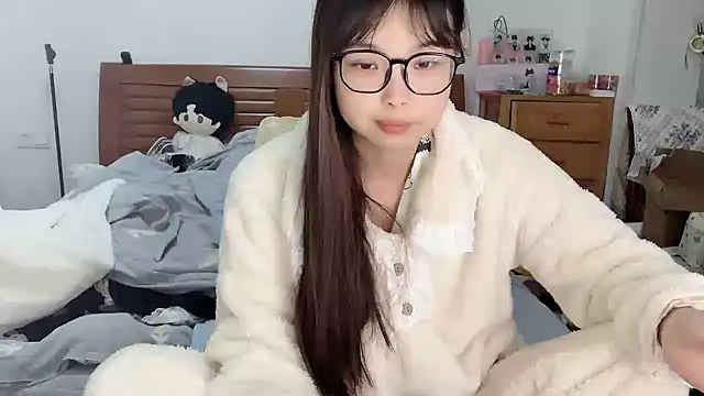 Akong11 online show from November 2025 02:43:01 AM