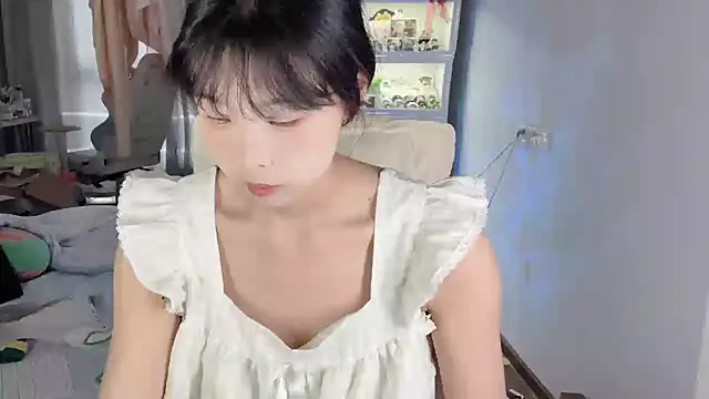 Snapshot of Akong11 chatting on June 2026 05:08:02 AM Akong11 online show from June 2026 05:08:02 AM