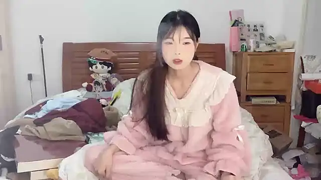 Akong11 online show from October 2025 07:57:02 PM