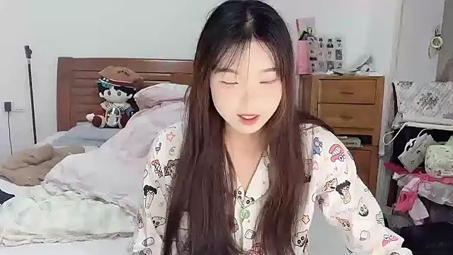 Akong11 online show from October 2025 06:22:02 PM