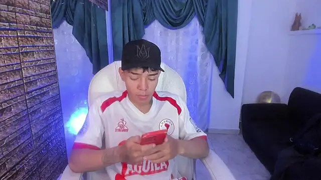 Hunteer Boy online show from October 2025 08:32:02 PM