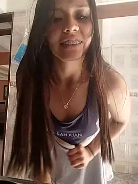 Snapshot of CandyVixxandBellaBliss chatting on September 2025 04:03:01 PM CandyVixxandBellaBliss online show from September 2025 04:03:01 PM