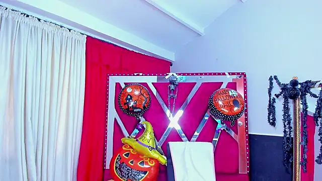 Luna021 1 online show from October 2025 07:55:02 PM