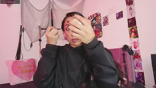 agathaaiko6 online show from December 2025 12:55:01 AM