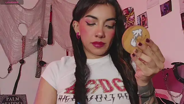 agathaaiko6 online show from January 2026 01:11:01 AM