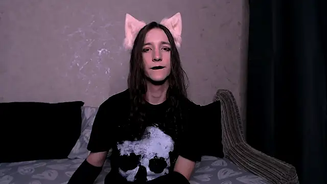 SilverMuse  online show from October 2025 11:05:01 PM