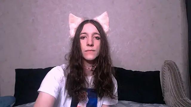 SilverMuse  online show from October 2025 01:51:02 AM