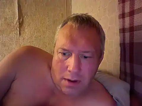 evulis1 online show from September 2025 09:50:02 PM