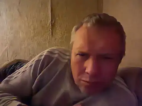 evulis1 online show from October 2025 10:10:01 PM