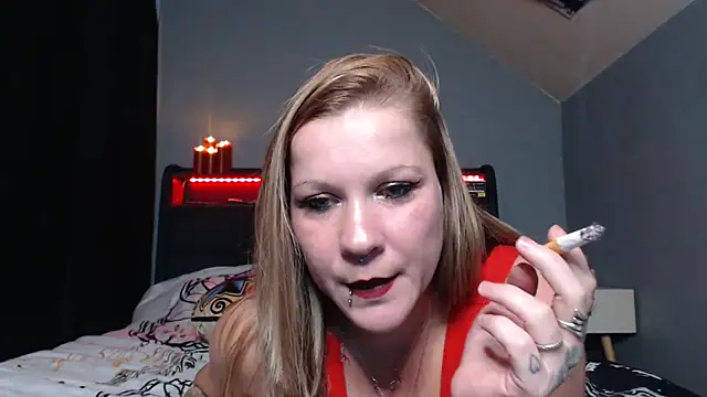 AnnaFalconeX online show from October 2025 07:57:02 PM