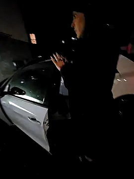 ainaht online show from November 2025 07:18:02 PM