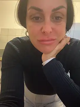 Snapshot of ainaht chatting on March 2026 09:09:02 AM ainaht online show from March 2026 09:09:02 AM