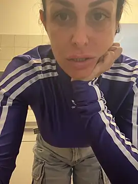 Snapshot of ainaht chatting on March 2026 08:57:01 AM ainaht online show from March 2026 08:57:01 AM