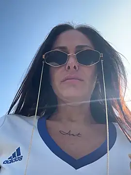 Snapshot of ainaht chatting on March 2026 11:02:01 AM ainaht online show from March 2026 11:02:01 AM