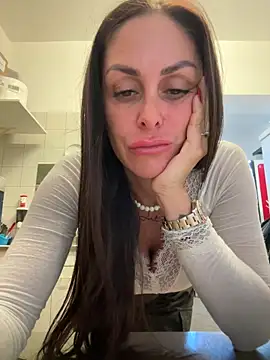 Snapshot of ainaht chatting on March 2026 08:48:01 AM ainaht online show from March 2026 08:48:01 AM