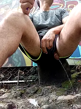 Snapshot of zamir_adam chatting on September 2025 05:29:01 PM zamir adam online show from September 2025 05:29:01 PM