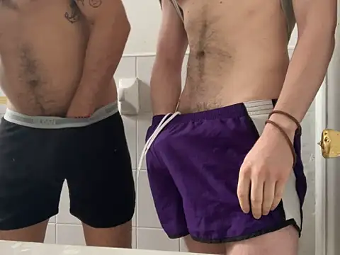 Snapshot of latinoxx1992 chatting on February 2026 04:19:02 PM latinoxx1992 online show from February 2026 04:19:02 PM