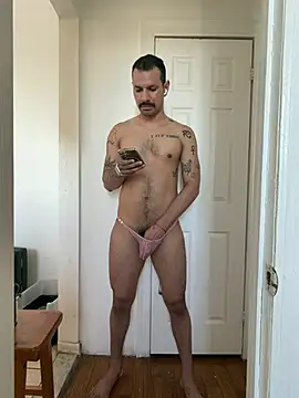 Snapshot of latinoxx1992 chatting on February 2026 06:19:01 PM latinoxx1992 online show from February 2026 06:19:01 PM