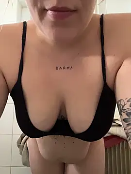 anonyme hot47 online show from March 2026 03:19:02 PM