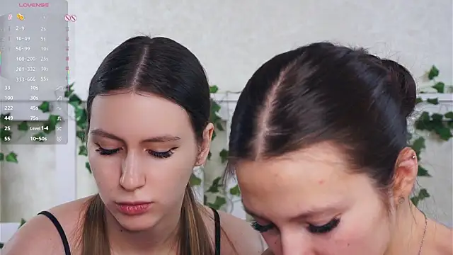 GabrielleLynchard online show from February 2026 08:20:02 PM