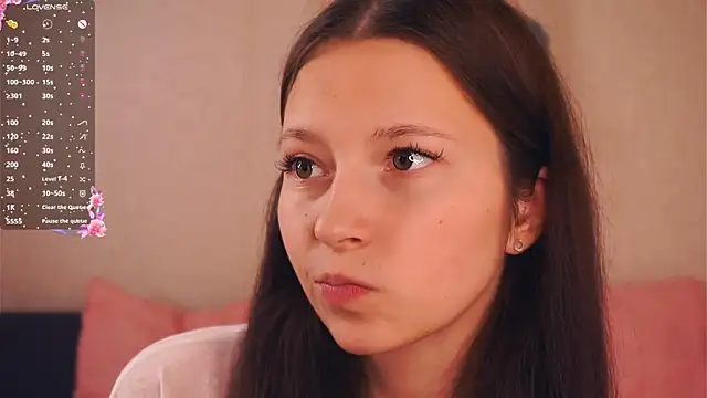 GabrielleLynchard online show from October 2025 08:08:01 PM