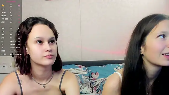 GabrielleLynchard online show from September 2025 06:59:02 PM