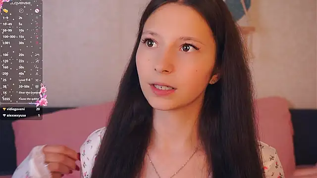 GabrielleLynchard online show from October 2025 06:49:01 PM