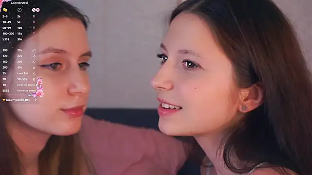 GabrielleLynchard online show from December 2025 08:54:01 PM