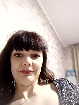 AliceSwan1122 online show from April 2026 06:23:01 PM