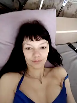 Snapshot of AliceSwan1122 chatting on June 2026 08:31:02 AM AliceSwan1122 online show from June 2026 08:31:02 AM
