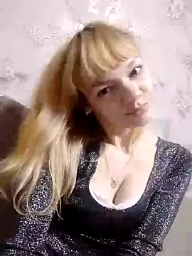 AliceSwan1122 online show from October 2025 09:48:02 PM