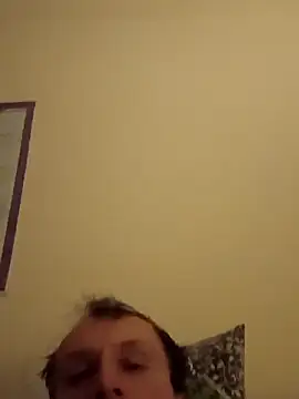 Snapshot of 2Pietro3 chatting on December 2025 11:55:02 PM 2Pietro3 online show from December 2025 11:55:02 PM