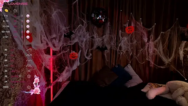 AlettaEve online show from October 2025 03:34:02 PM