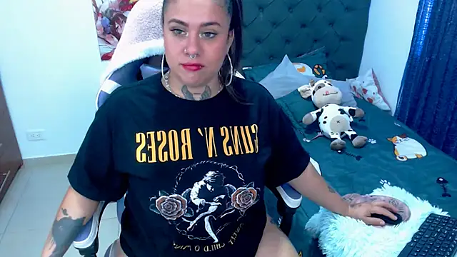 KENYEVANS online show from February 2026 01:11:02 PM