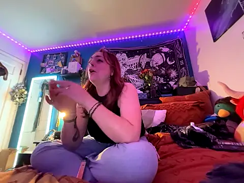 Snapshot of PeridotPrincessOfficial chatting on November 2025 03:21:02 AM PeridotPrincessOfficial online show from November 2025 03:21:02 AM