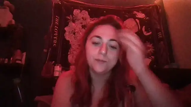 Snapshot of PeridotPrincessOfficial chatting on September 2025 03:18:01 AM PeridotPrincessOfficial online show from September 2025 03:18:01 AM