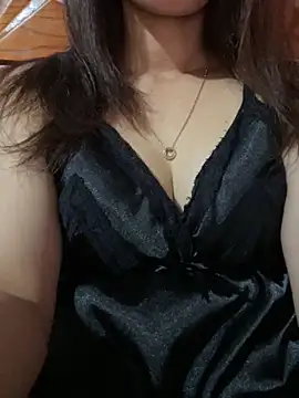 Moon pusy online show from October 2025 01:11:01 PM